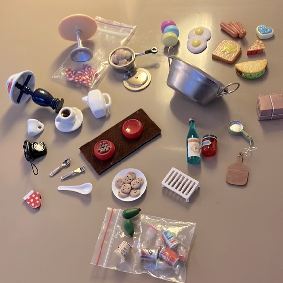 Other - Little dollhouse accessories and foods!
